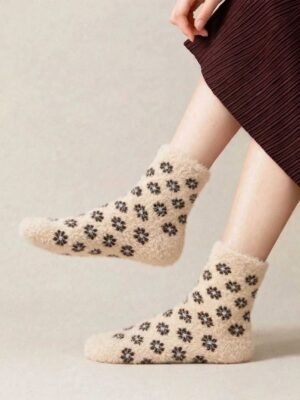 1 Pair Mink Velvet Polyamide Fluffy Flower Socks